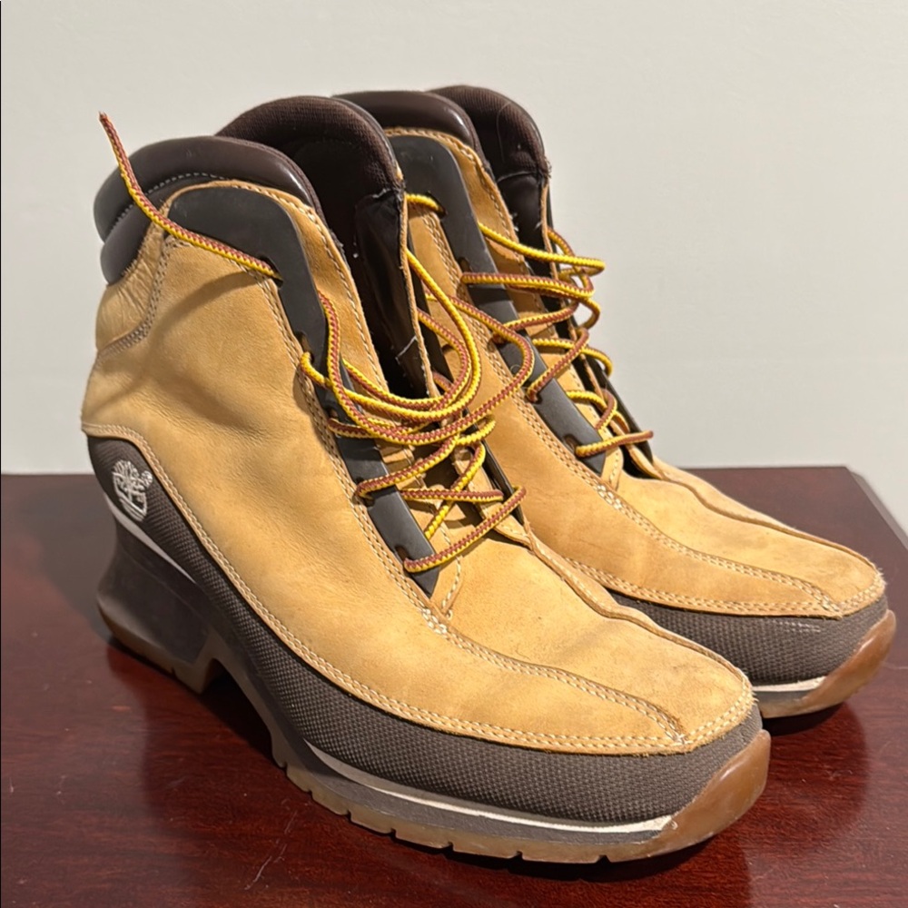 Timberland Women’s Tan Hiking Boots